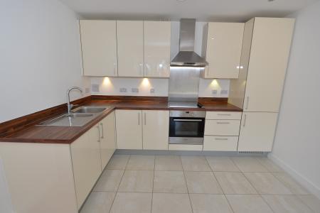 2 bedroom Flat to let in John Thornycroft Road, Southampton, SO19