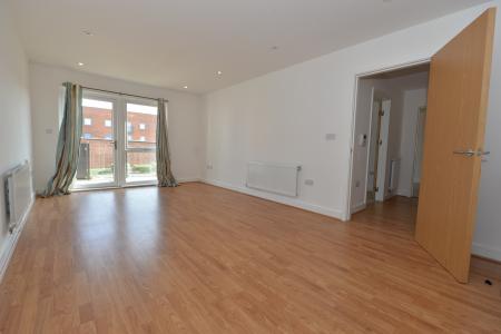 2 bedroom Flat to let in John Thornycroft Road, Southampton, SO19