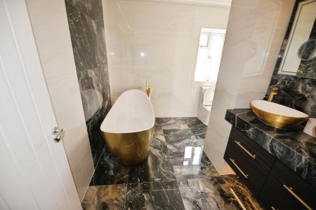 4 bedroom Semi-detached house to let in Upper Brownhill Road, Maybush, Southampton, SO16