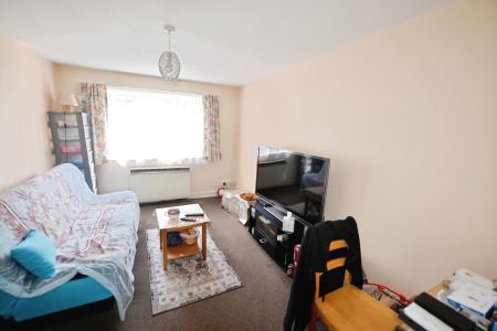 1 bedroom Flat to let in Cobbet Road, Southampton, SO18