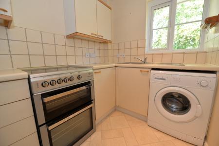 2 bedroom Flat to let in Westwood Road, Southampton, SO17