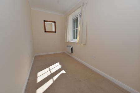 2 bedroom Flat to let in Westwood Road, Southampton, SO17