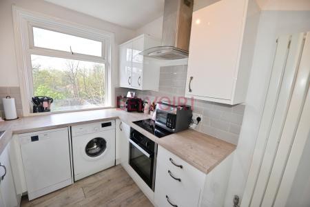 1 bedroom Flat to let in King Edward Avenue, Shirley, Southampton, SO16