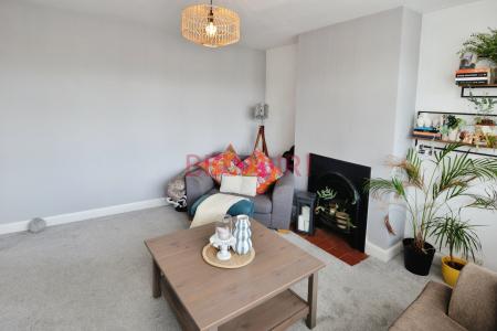 1 bedroom Flat to let in King Edward Avenue, Shirley, Southampton, SO16