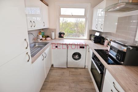 1 bedroom Flat to let in King Edward Avenue, Shirley, Southampton, SO16