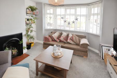 1 bedroom Flat to let in King Edward Avenue, Shirley, Southampton, SO16