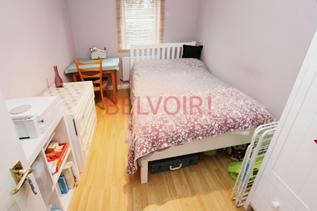 2 bedroom Flat to let in Archers Road, Southampton, SO15