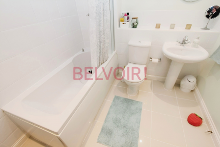 2 bedroom Flat to let in Archers Road, Southampton, SO15