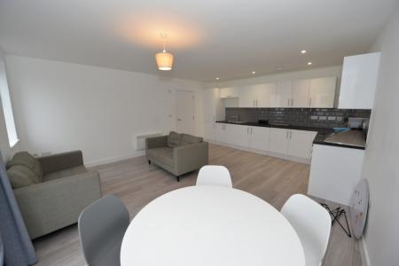 2 bedroom Flat to let in Bevois Valley Road, Southampton, SO14