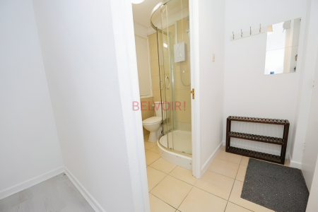 1 bedroom Studio flat to let in Kitchener Road, Southampton, SO17