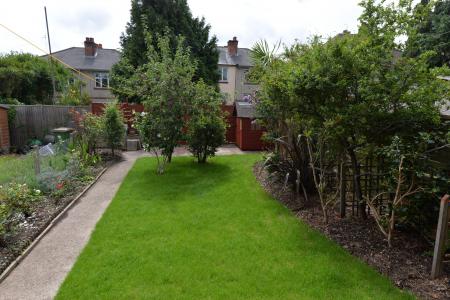 3 bedroom Semi-detached house to let in Honeysuckle Road, Southampton, SO16