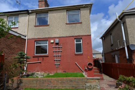 3 bedroom Semi-detached house to let in Honeysuckle Road, Southampton, SO16