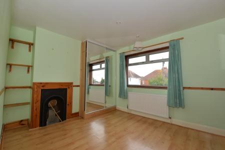 3 bedroom Semi-detached house to let in Honeysuckle Road, Southampton, SO16