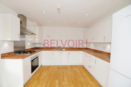 2 bedroom Flat to let in Mansfield Park Street, Southampton, SO18