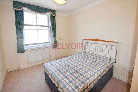 2 bedroom Flat to let in Canute Road, Southampton, SO14