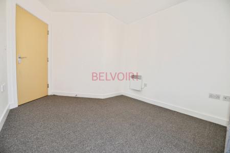 2 bedroom Flat to let in Castle Way, Southampton, SO14