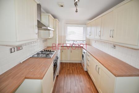 2 bedroom Flat to let in 9 Bournemouth Road, Chandler's Ford, SO53