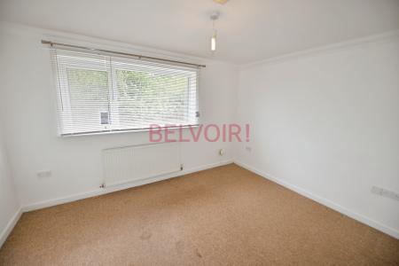2 bedroom Flat to let in 9 Bournemouth Road, Chandler's Ford, SO53