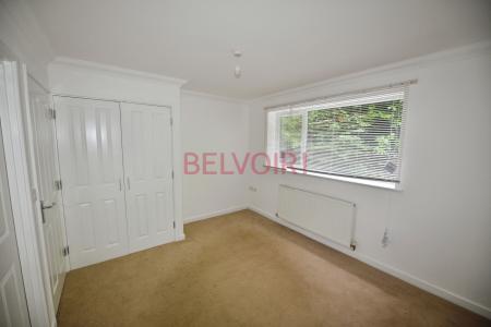 2 bedroom Flat to let in 9 Bournemouth Road, Chandler's Ford, SO53