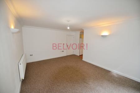 2 bedroom Flat to let in 9 Bournemouth Road, Chandler's Ford, SO53