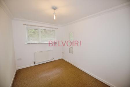 2 bedroom Flat to let in 9 Bournemouth Road, Chandler's Ford, SO53