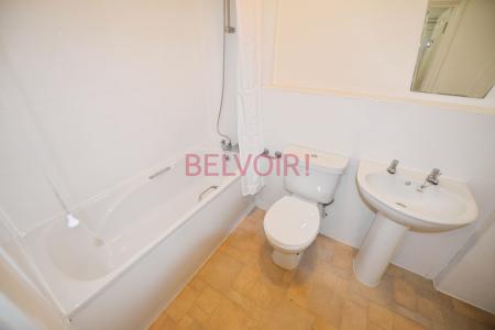 2 bedroom Flat to let in 9 Bournemouth Road, Chandler's Ford, SO53