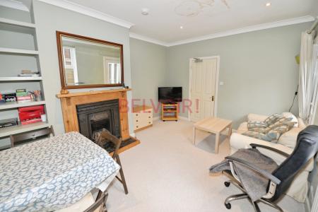5 bedroom Semi-detached house to let in Gordon Avenue, Portswood, Southampton, SO14