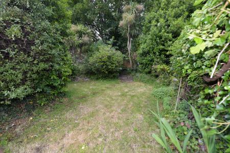 5 bedroom Semi-detached house to let in Gordon Avenue, Portswood, Southampton, SO14