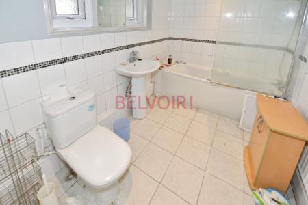 5 bedroom Semi-detached house to let in Gordon Avenue, Portswood, Southampton, SO14
