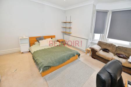 5 bedroom Semi-detached house to let in Gordon Avenue, Portswood, Southampton, SO14
