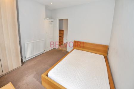 5 bedroom Semi-detached house to let in Gordon Avenue, Portswood, Southampton, SO14