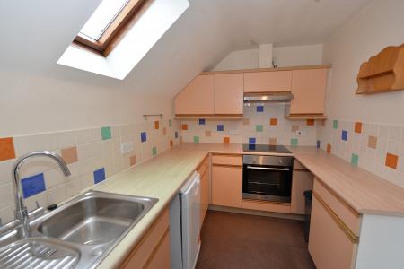 2 bedroom Flat to let in Westridge Road, Southampton, SO17