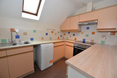 2 bedroom Flat to let in Westridge Road, Southampton, SO17