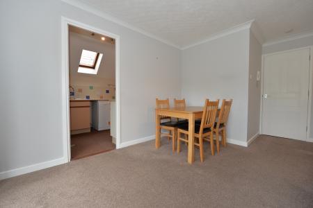 2 bedroom Flat to let in Westridge Road, Southampton, SO17