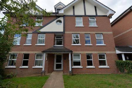 2 bedroom Flat to let in Westridge Road, Southampton, SO17