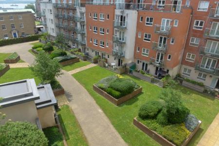 1 bedroom Flat to let in Briton Street, Southampton, SO14
