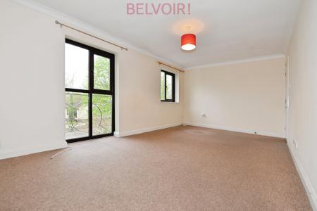 1 bedroom Flat to let in Court Road, Southampton, SO15