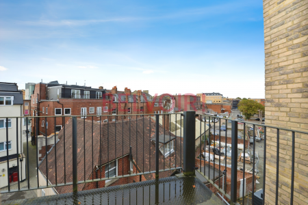 2 bedroom Flat to let in Brunswick Place, Southampton, SO15