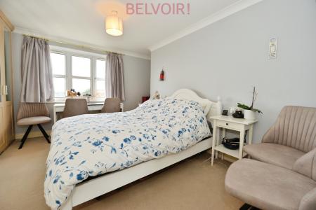 2 bedroom Flat to let in Handel Road, Southampton, SO15