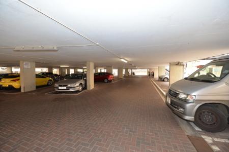 2 bedroom Flat to let in Handel Road, Southampton, SO15