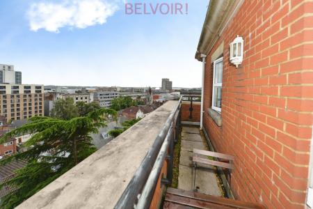 2 bedroom Flat to let in Handel Road, Southampton, SO15