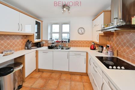 2 bedroom Flat to let in Handel Road, Southampton, SO15