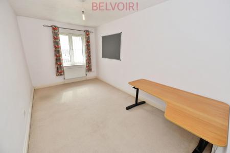 2 bedroom Flat to let in 20 Archers Road, Southampton, SO15