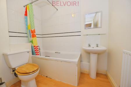 2 bedroom Flat to let in 20 Archers Road, Southampton, SO15