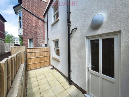 1 bedroom Flat to let in College Place, Southampton, SO15