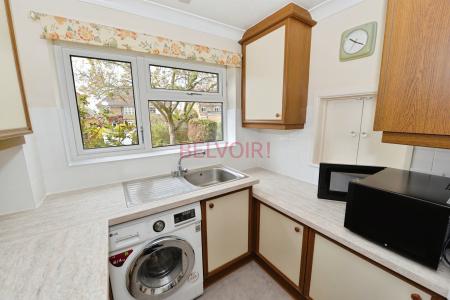 2 bedroom Flat for sale in Lincoln Court, Shirley, Southampton, SO15