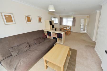 Lincoln Court, Shirley, Southampton, SO15