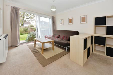 2 bedroom Flat for sale in Lincoln Court, Shirley, Southampton, SO15