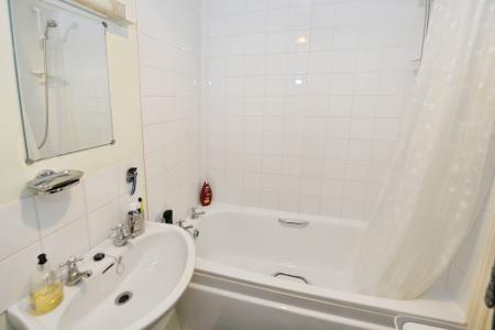 1 bedroom Flat to let in Charlton Road, Southampton, SO15