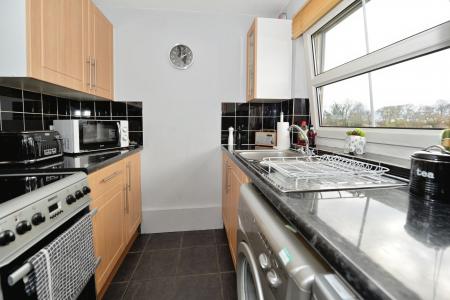 1 bedroom Flat to let in Charlton Road, Southampton, SO15